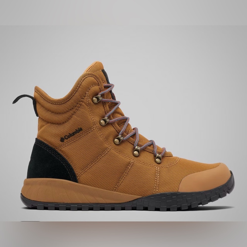 Columbia Men's Fairbanks wide width Brown and Black Outdoor Boots. Size 11W